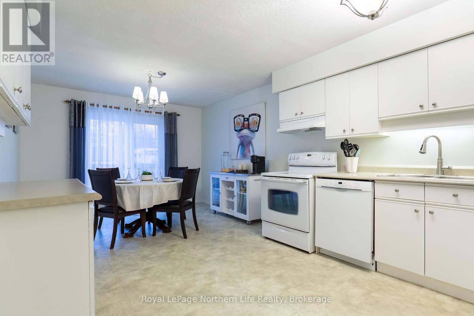 1 - 624 Lakeshore Drive, North Bay, Ontario  P1A 2E8 - Photo 6 - X12537500