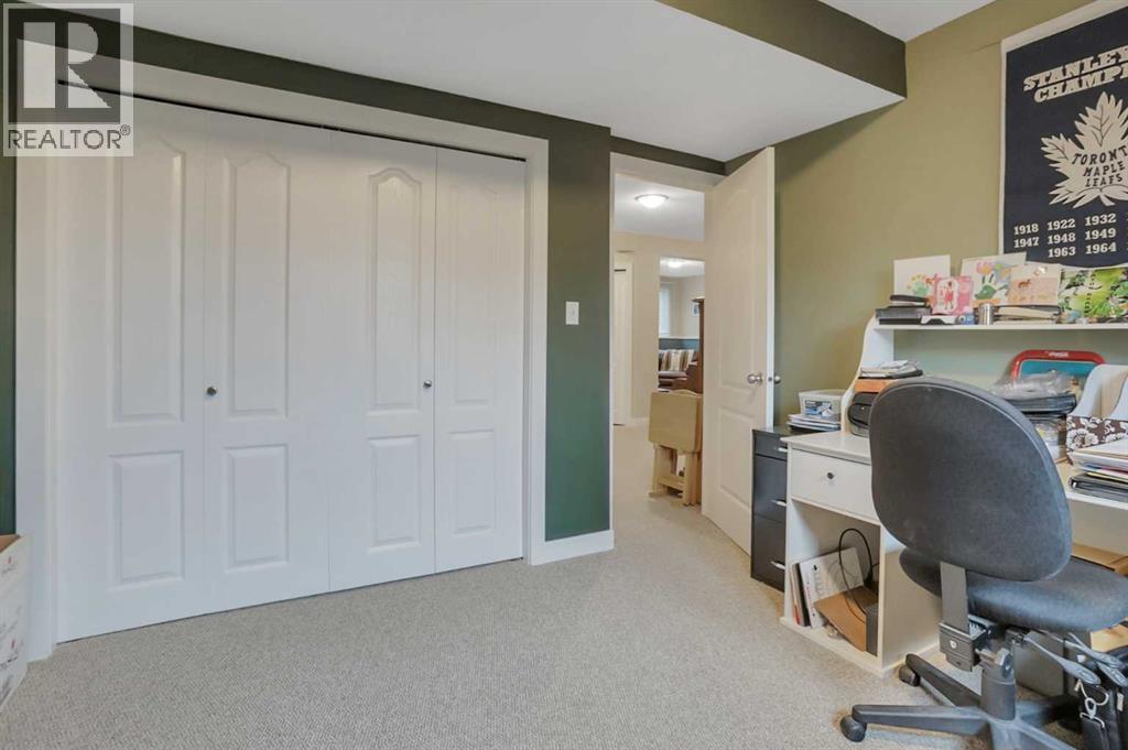 219 Lancaster Drive, Red Deer, Alberta  T4R 2R4 - Photo 24 - A2246634