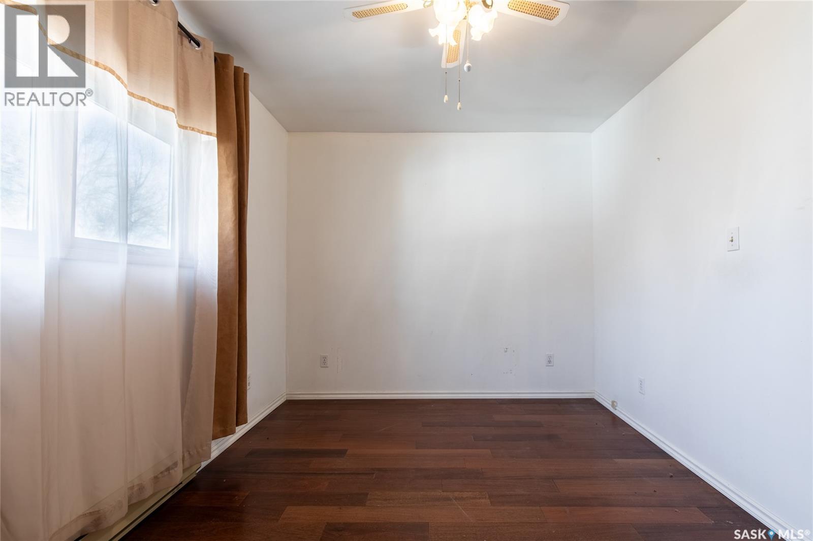 1113 2nd Avenue Nw, Moose Jaw, Saskatchewan  S6H 3R4 - Photo 36 - SK023875