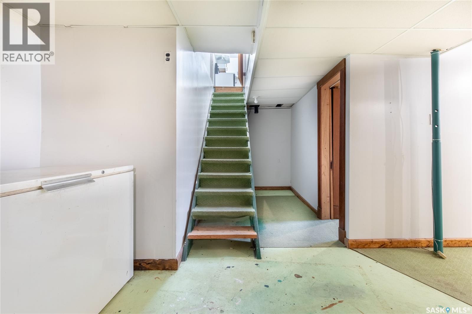 1113 2nd Avenue Nw, Moose Jaw, Saskatchewan  S6H 3R4 - Photo 41 - SK023875