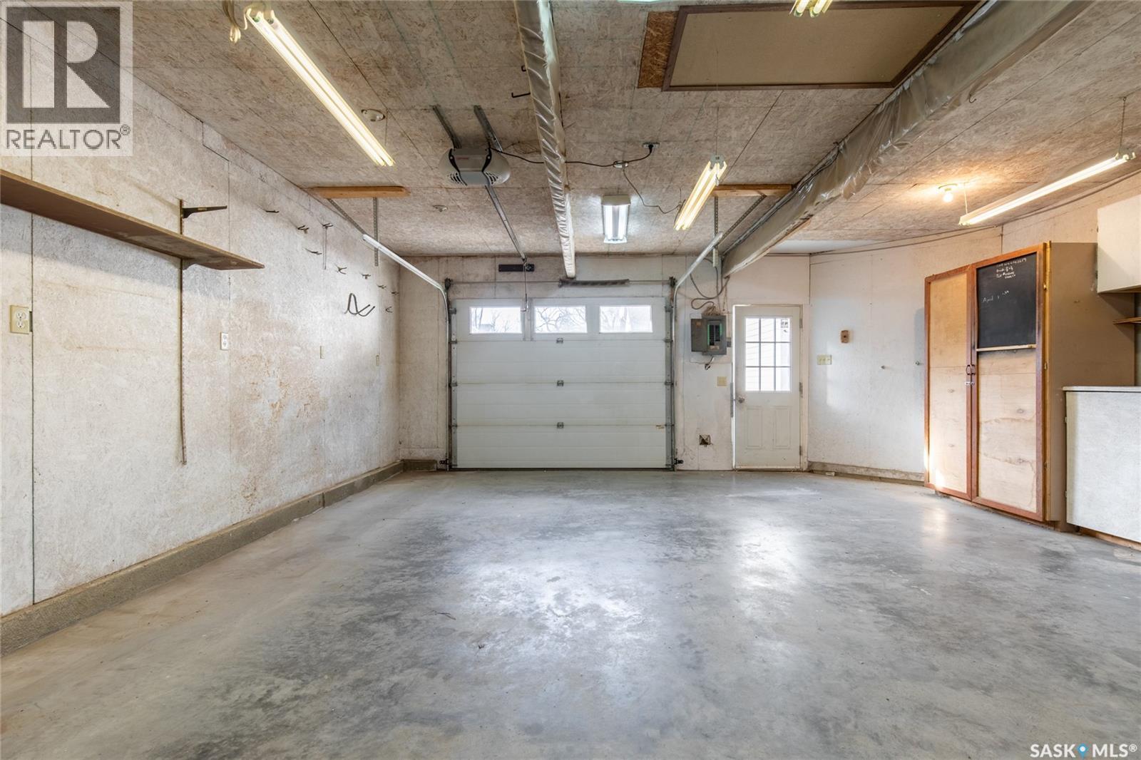 1113 2nd Avenue Nw, Moose Jaw, Saskatchewan  S6H 3R4 - Photo 50 - SK023875