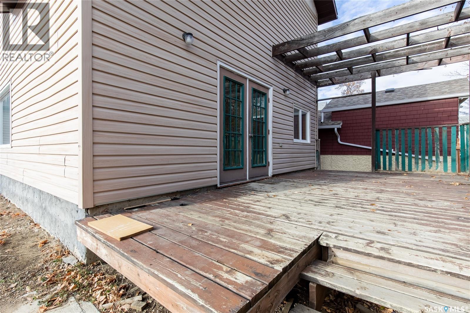 1113 2nd Avenue Nw, Moose Jaw, Saskatchewan  S6H 3R4 - Photo 45 - SK023875