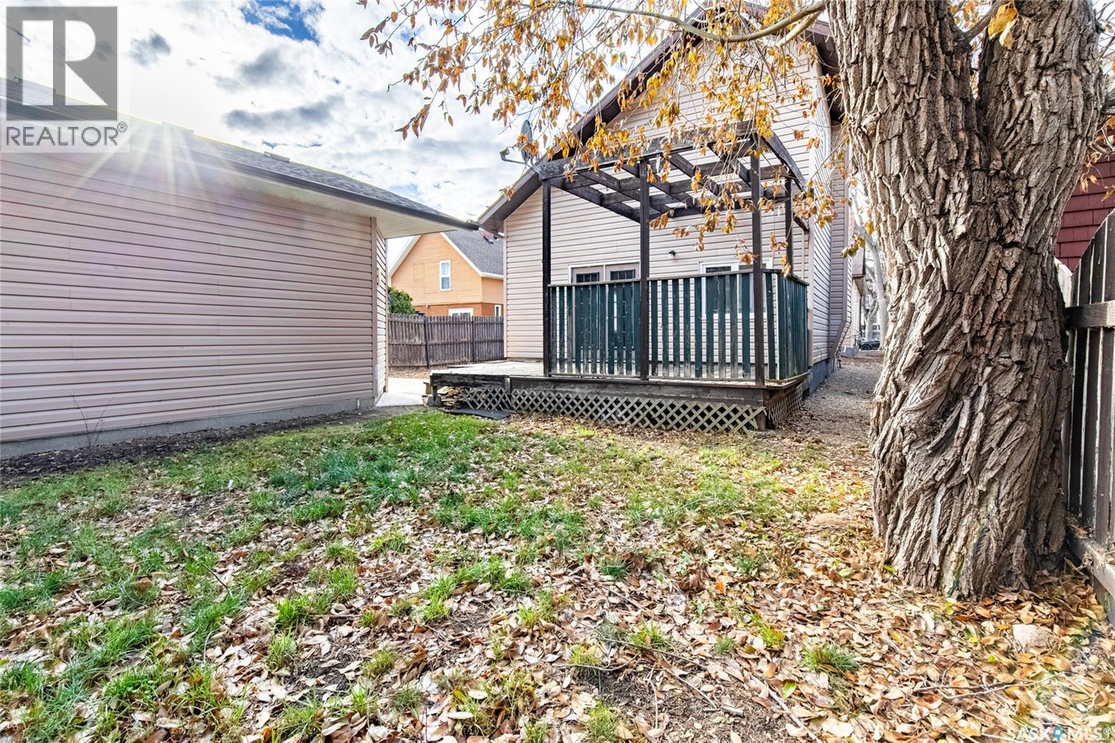 1113 2nd Avenue Nw, Moose Jaw, Saskatchewan  S6H 3R4 - Photo 47 - SK023875
