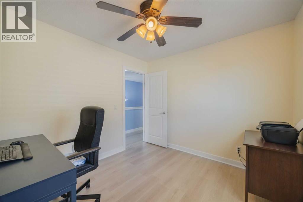 47 Luxstone Point Sw, Airdrie, Alberta  T4B 0H7 - Photo 23 - A2262970