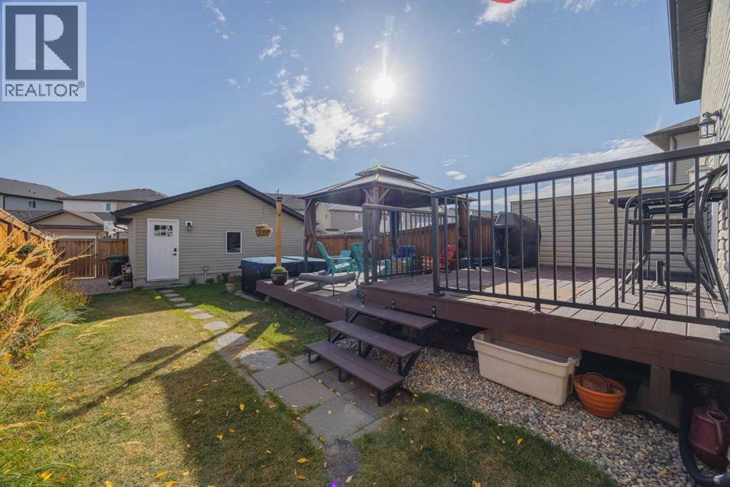 47 Luxstone Point Sw, Airdrie, Alberta  T4B 0H7 - Photo 37 - A2262970