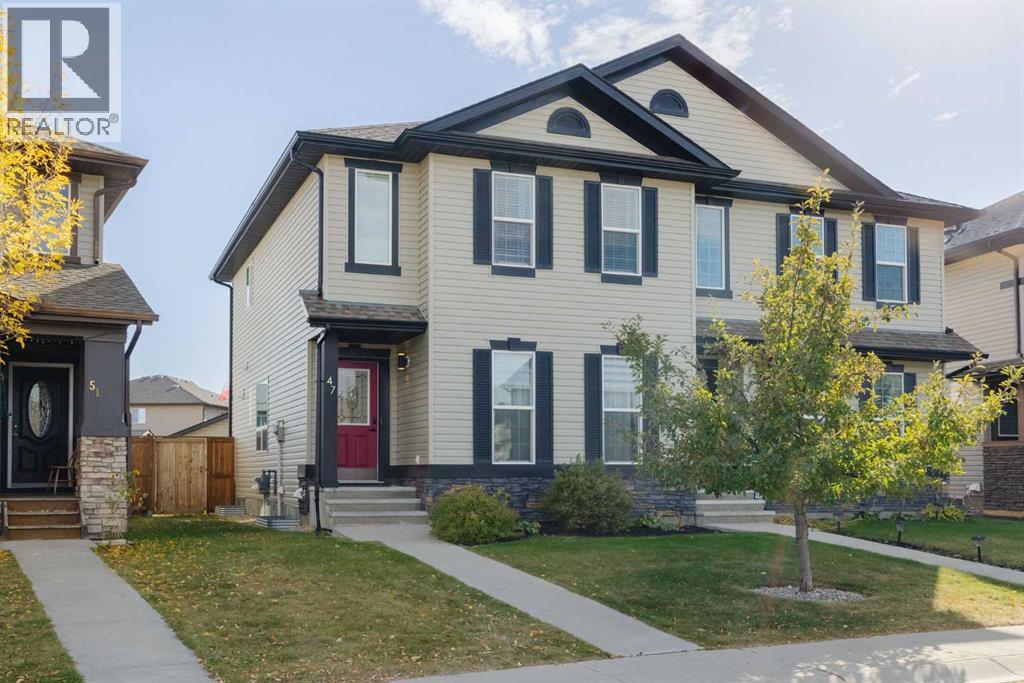 47 Luxstone Point Sw, Airdrie, Alberta  T4B 0H7 - Photo 1 - A2262970