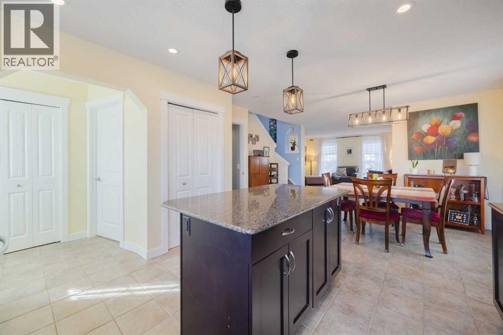 47 Luxstone Point Sw, Airdrie, Alberta  T4B 0H7 - Photo 11 - A2262970