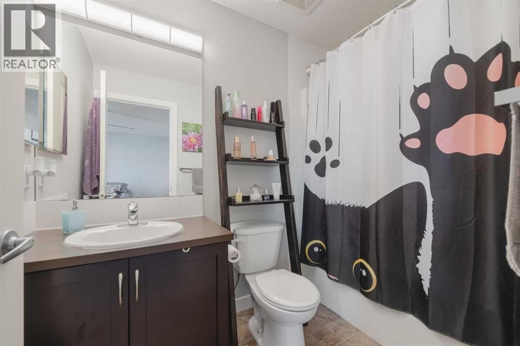 47 Luxstone Point Sw, Airdrie, Alberta  T4B 0H7 - Photo 18 - A2262970