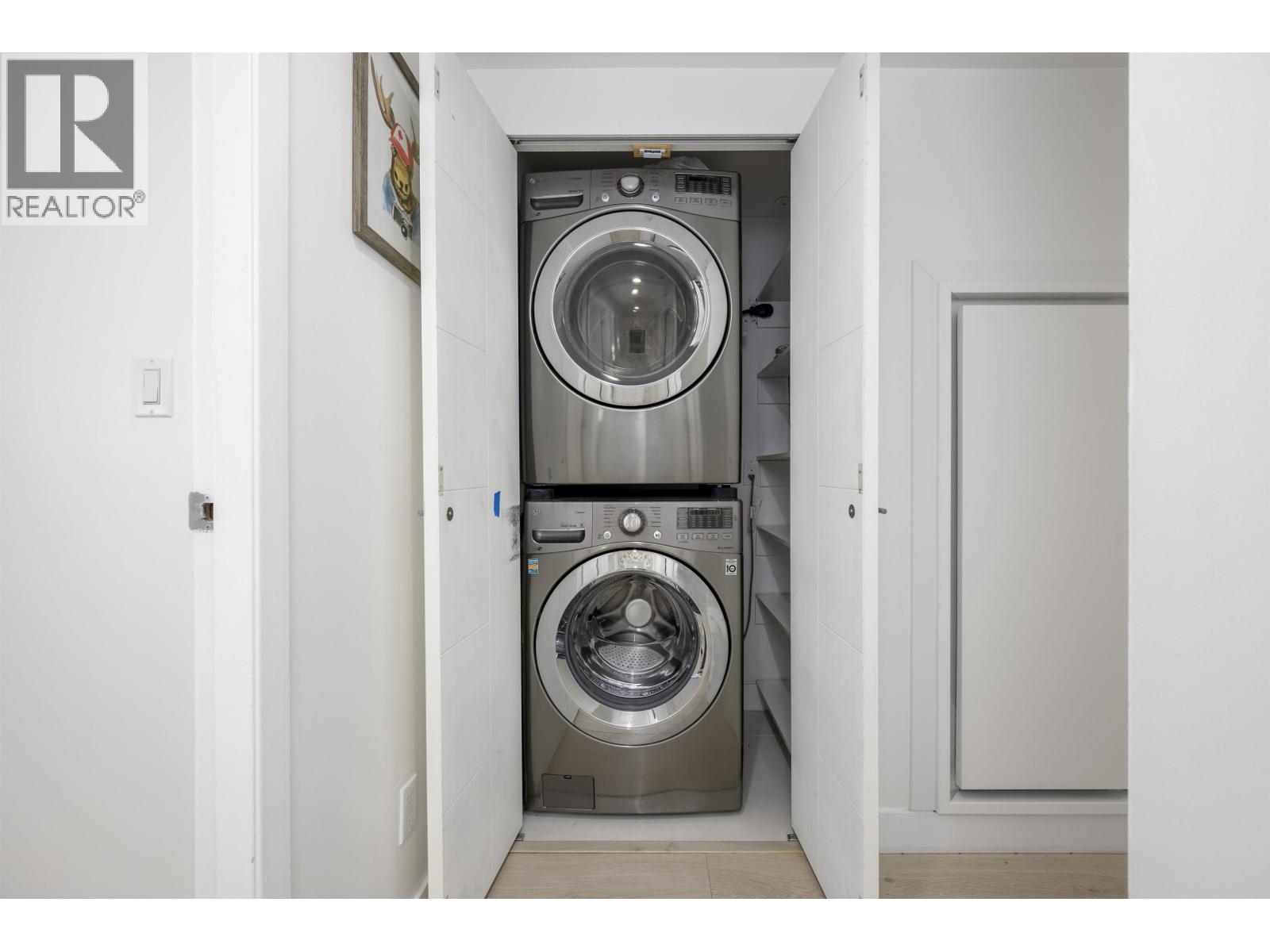 2005 1050 Burrard Street, Vancouver, British Columbia  V6Z 2R9 - Photo 19 - R3064245