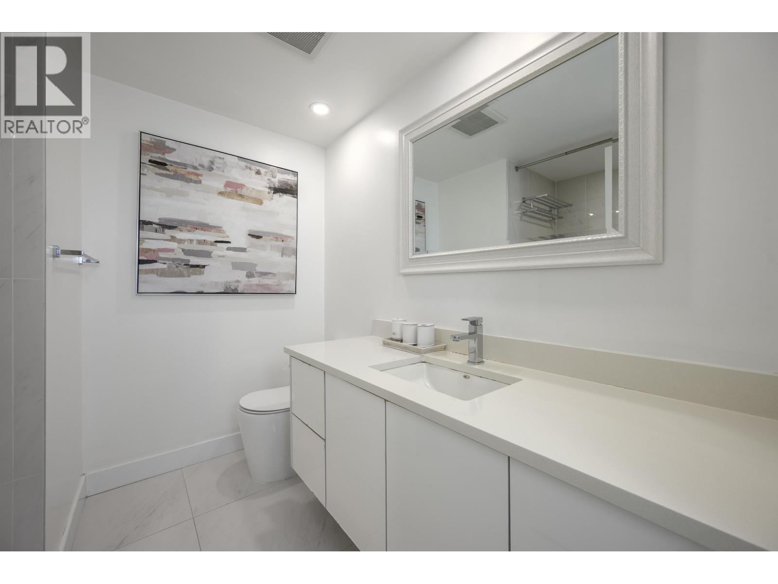 2005 1050 Burrard Street, Vancouver, British Columbia  V6Z 2R9 - Photo 16 - R3064245