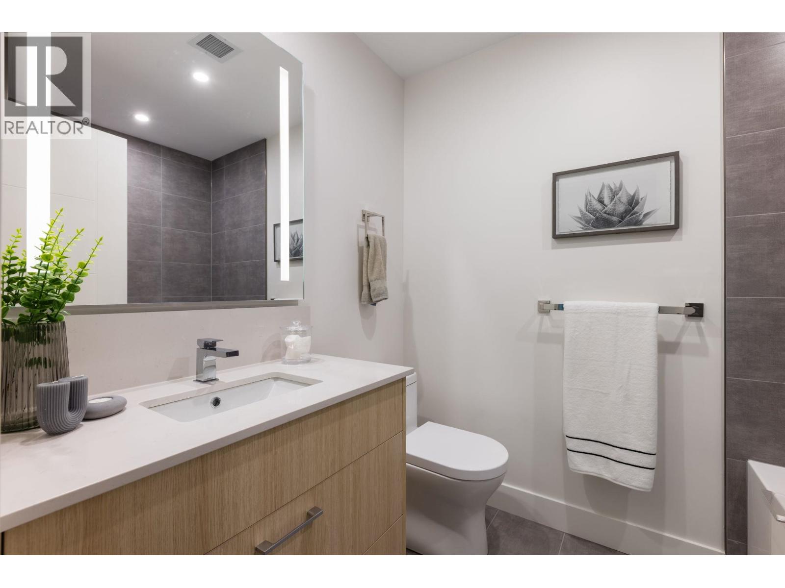 102 342 Mountain Highway, North Vancouver, British Columbia  V7J 2K8 - Photo 22 - R3062639