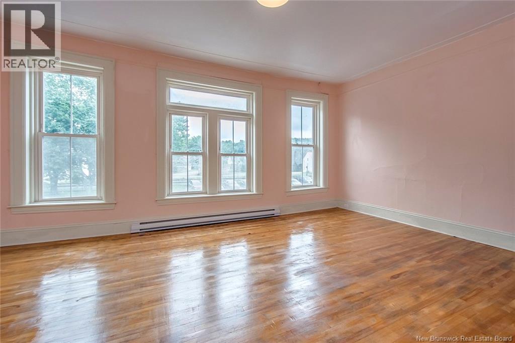 27 Broad Street, Sussex, New Brunswick  E1E 2J7 - Photo 5 - NB130040