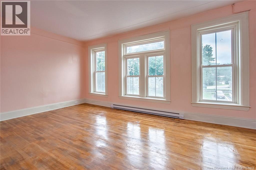 27 Broad Street, Sussex, New Brunswick  E1E 2J7 - Photo 6 - NB130040