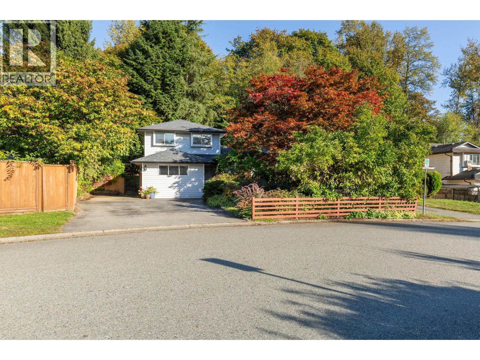 22169 River Bend, Maple Ridge, British Columbia  V2X 9C1 - Photo 2 - R3056888