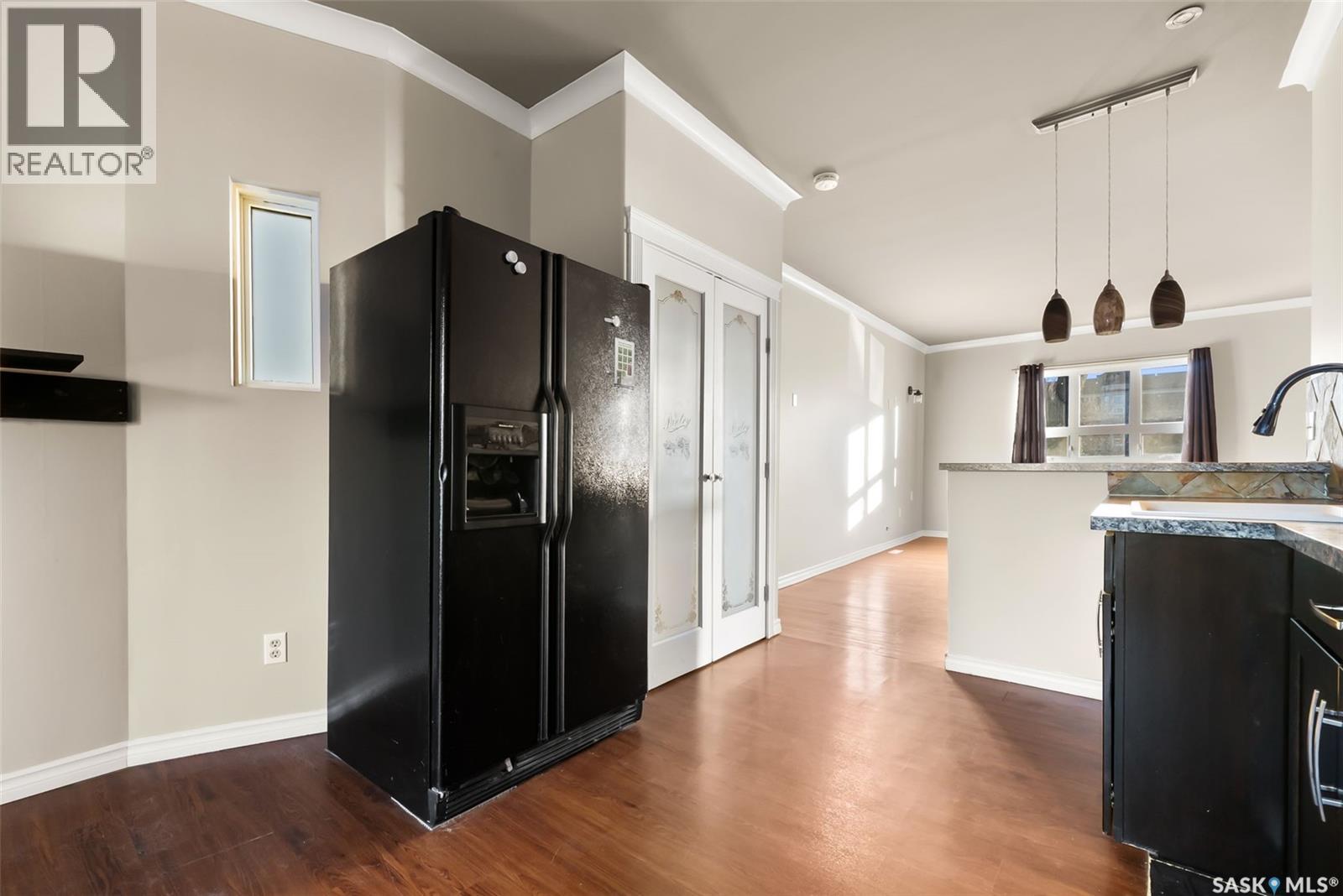 1230 Victoria Avenue, Regina, Saskatchewan  S4P 0N9 - Photo 9 - SK023900