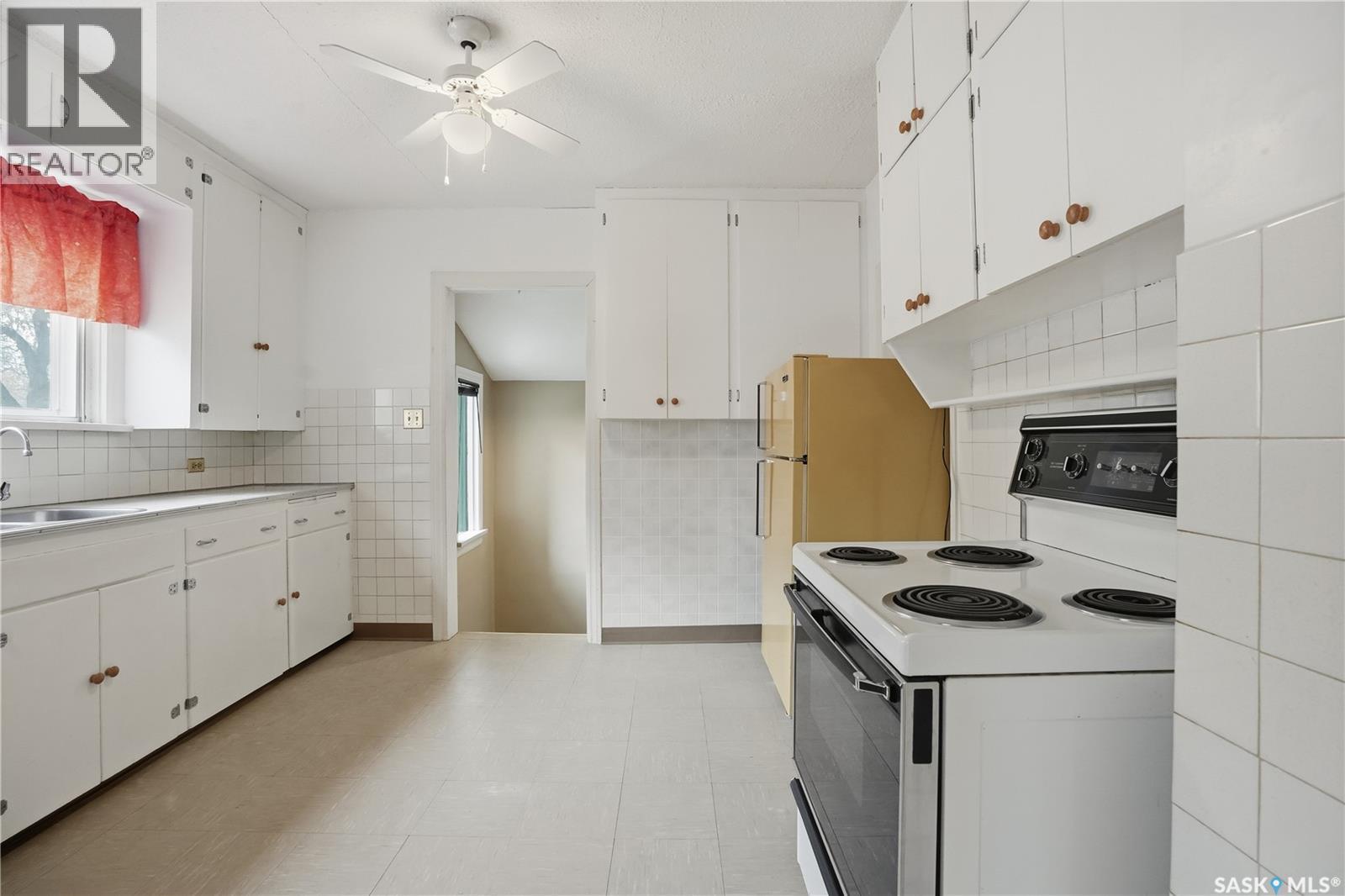 1352 Argyle Street, Regina, Saskatchewan  S4T 3R9 - Photo 11 - SK023802