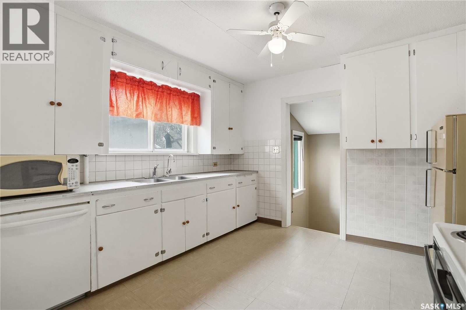 1352 Argyle Street, Regina, Saskatchewan  S4T 3R9 - Photo 12 - SK023802