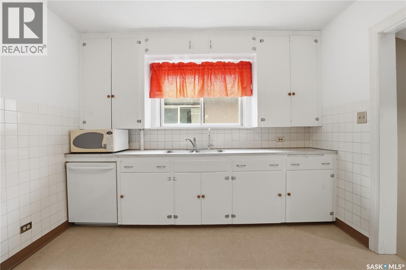 1352 Argyle Street, Regina, Saskatchewan  S4T 3R9 - Photo 13 - SK023802