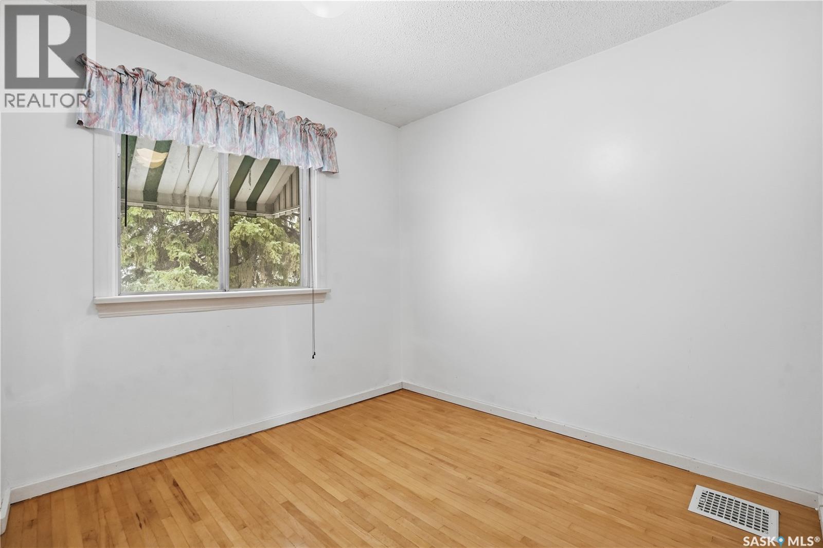 1352 Argyle Street, Regina, Saskatchewan  S4T 3R9 - Photo 22 - SK023802