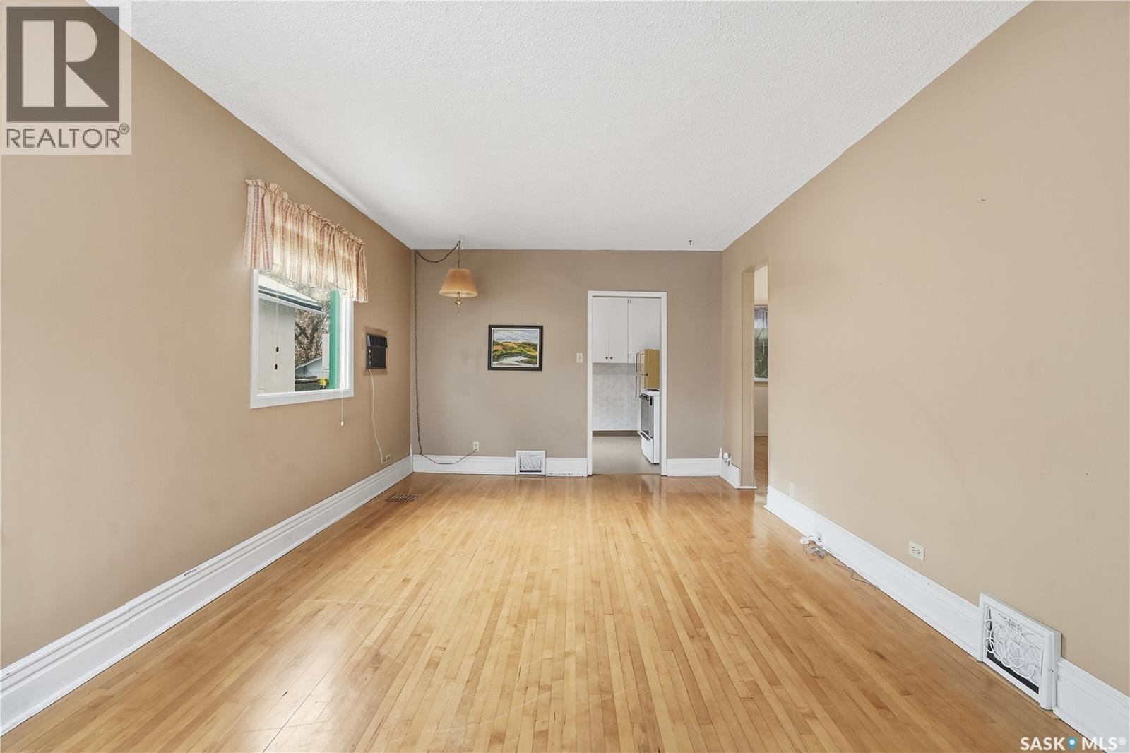 1352 Argyle Street, Regina, Saskatchewan  S4T 3R9 - Photo 5 - SK023802