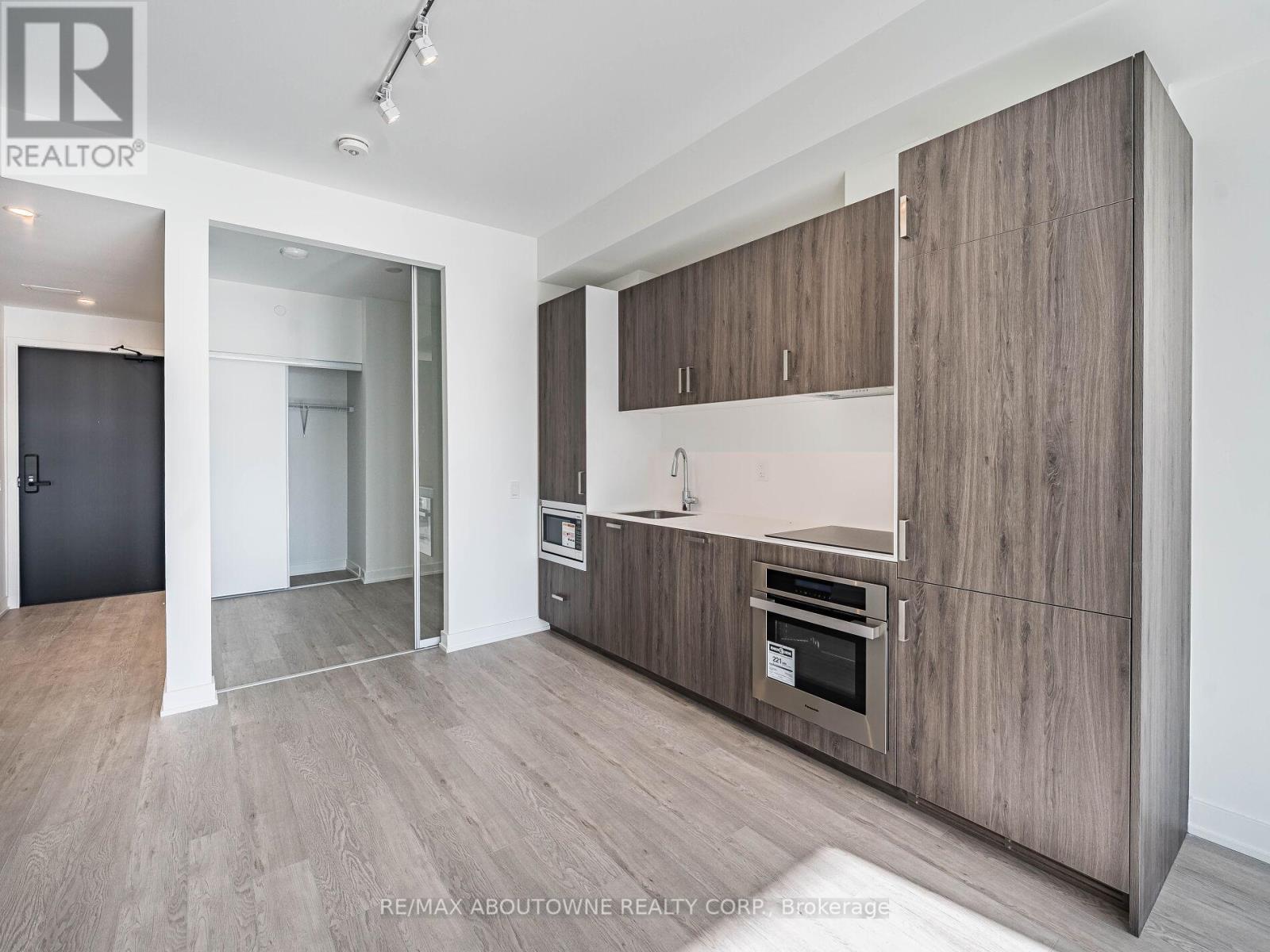 5109 - 88 Queen Street E, Toronto, Ontario  M5C 0B6 - Photo 15 - C12537464