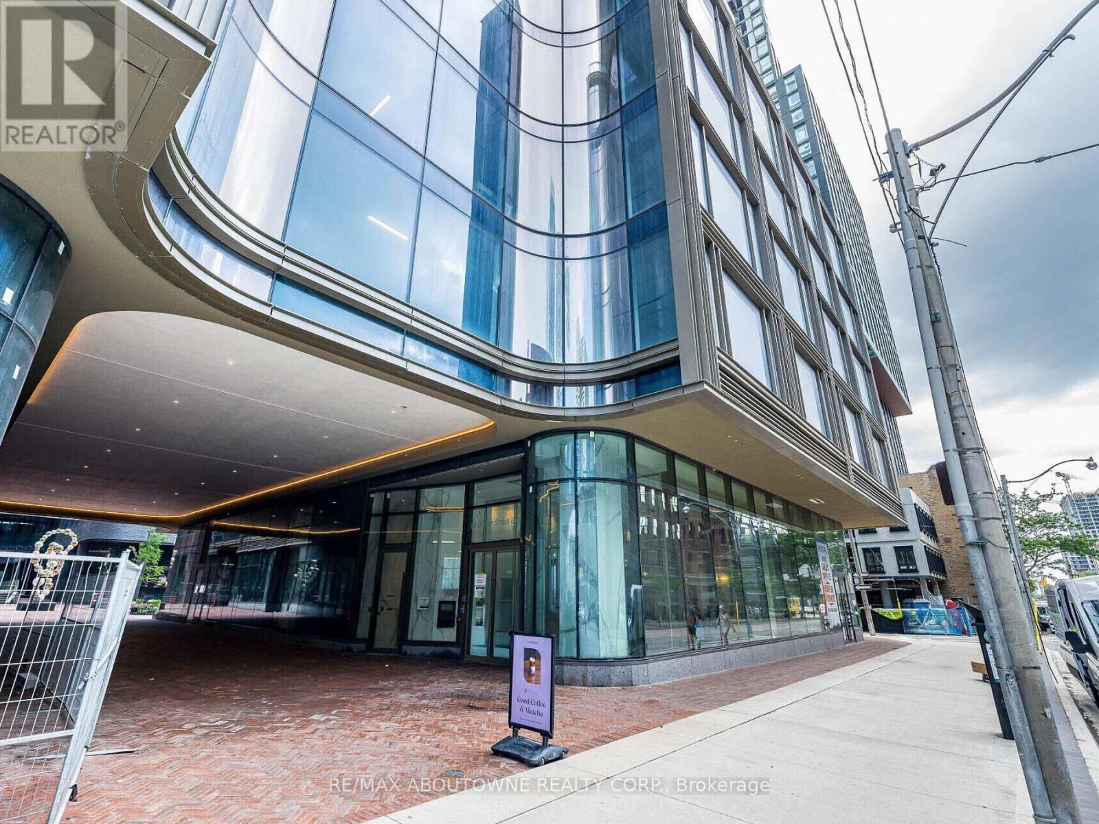 5109 - 88 Queen Street E, Toronto, Ontario  M5C 0B6 - Photo 3 - C12537464