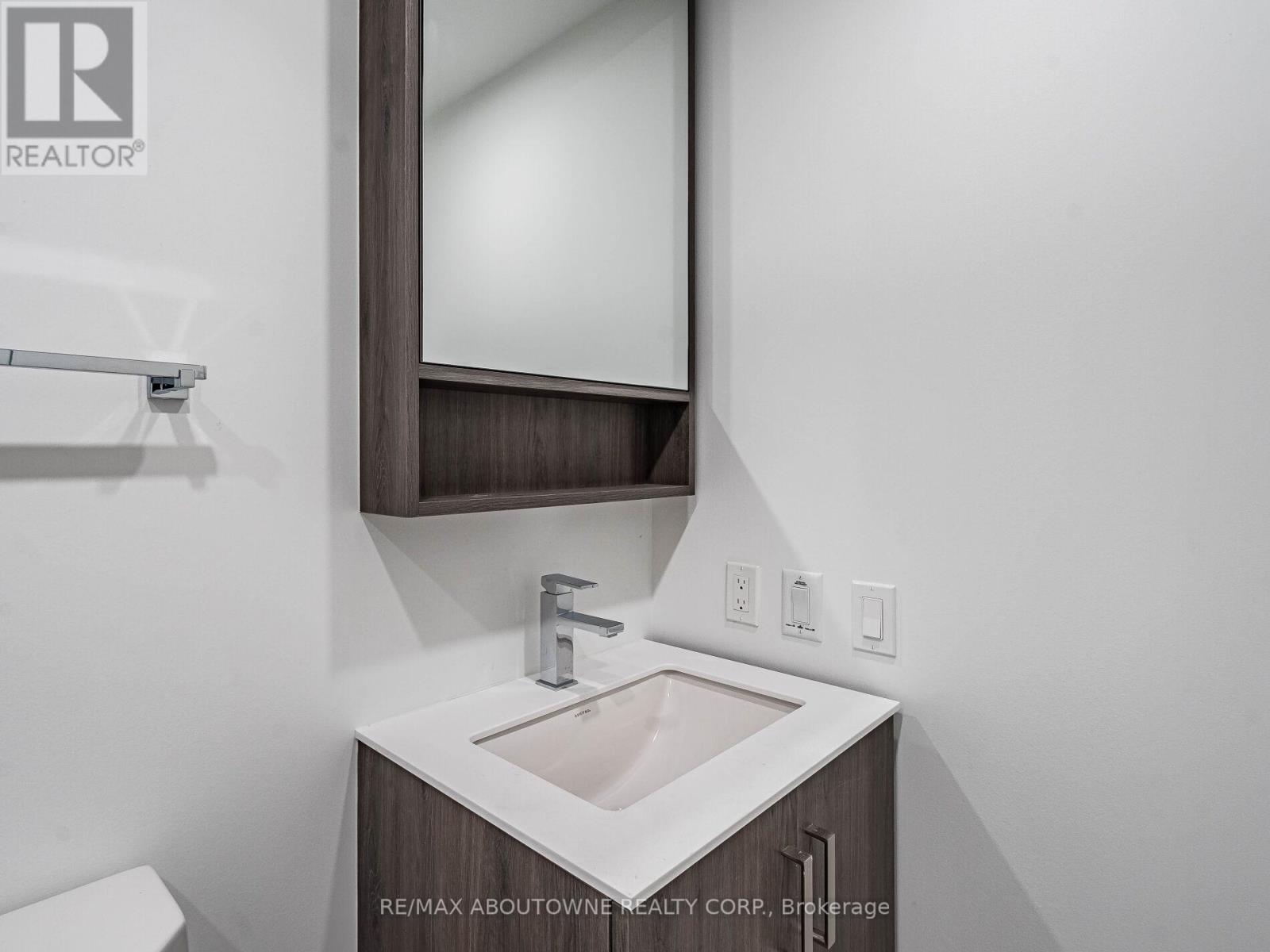 5109 - 88 Queen Street E, Toronto, Ontario  M5C 0B6 - Photo 35 - C12537464