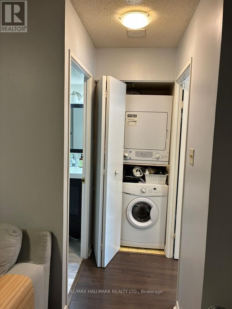 1501 - 44 St Joseph Street, Toronto, Ontario  M4Y 2W4 - Photo 9 - C12537514