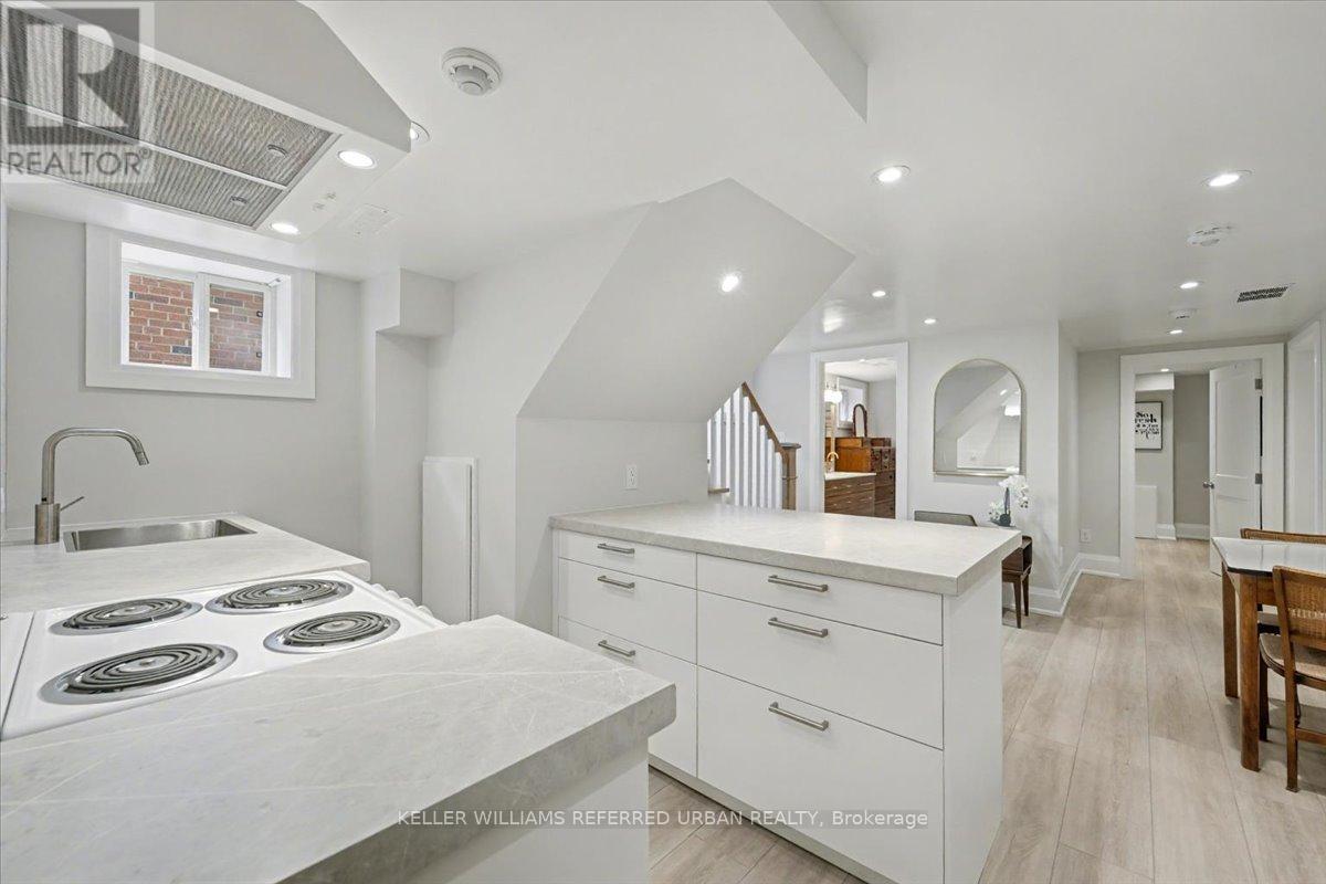 235 Betty Ann Drive, Toronto, Ontario  M2R 1A6 - Photo 35 - C12537522