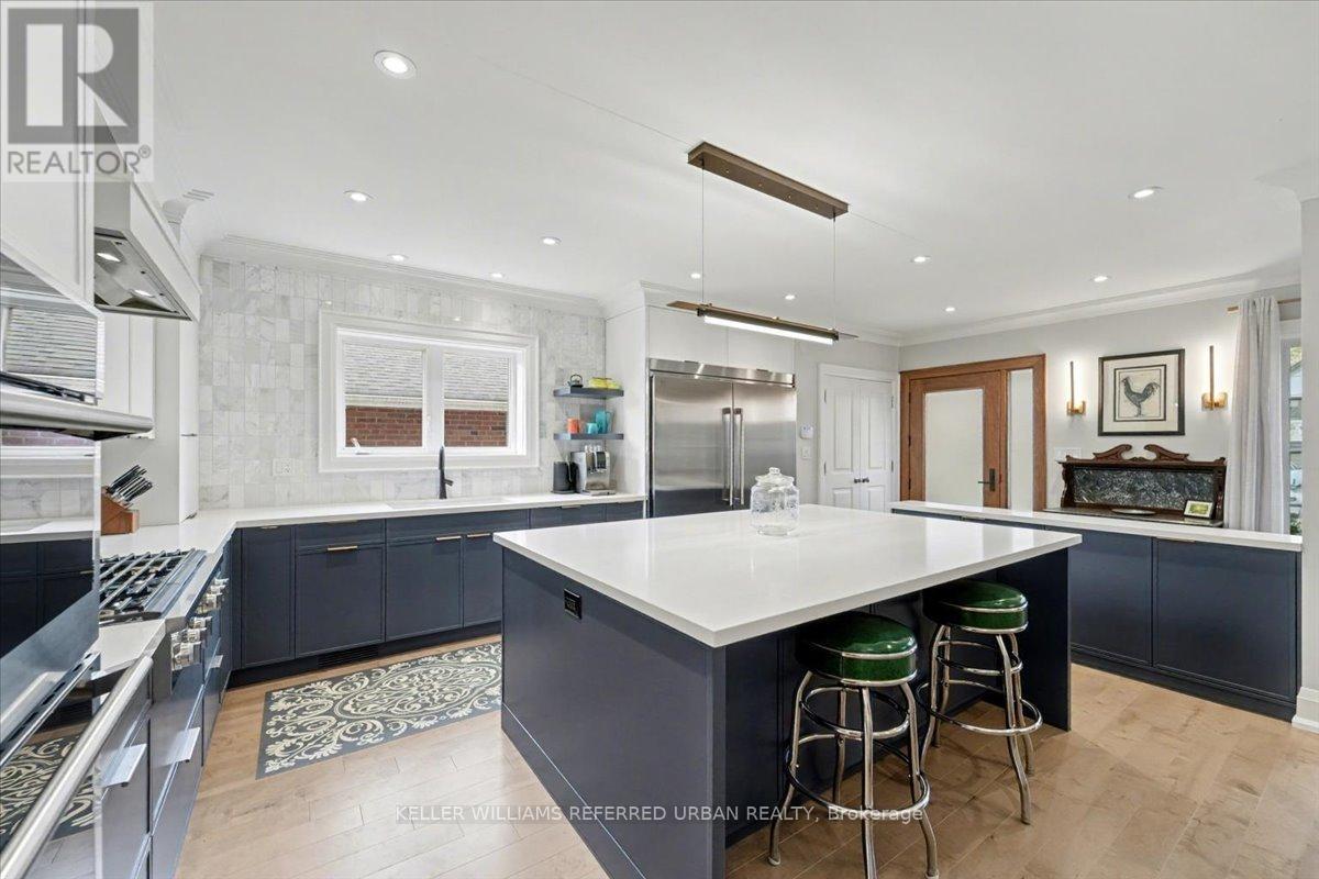 235 Betty Ann Drive, Toronto, Ontario  M2R 1A6 - Photo 8 - C12537522