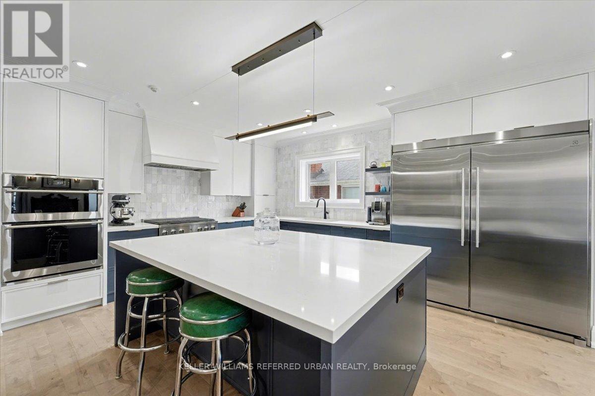 235 Betty Ann Drive, Toronto, Ontario  M2R 1A6 - Photo 9 - C12537522