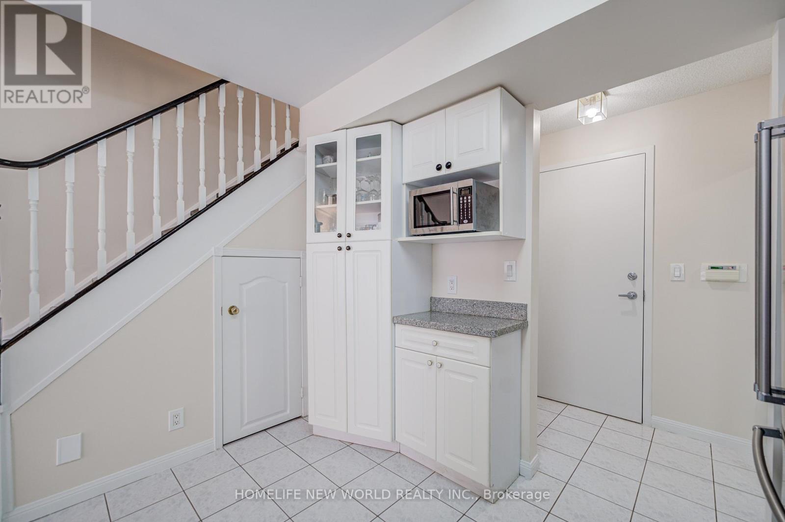 1313 - 28 Sommerset Way, Toronto, Ontario  M2N 6W7 - Photo 22 - C12537572