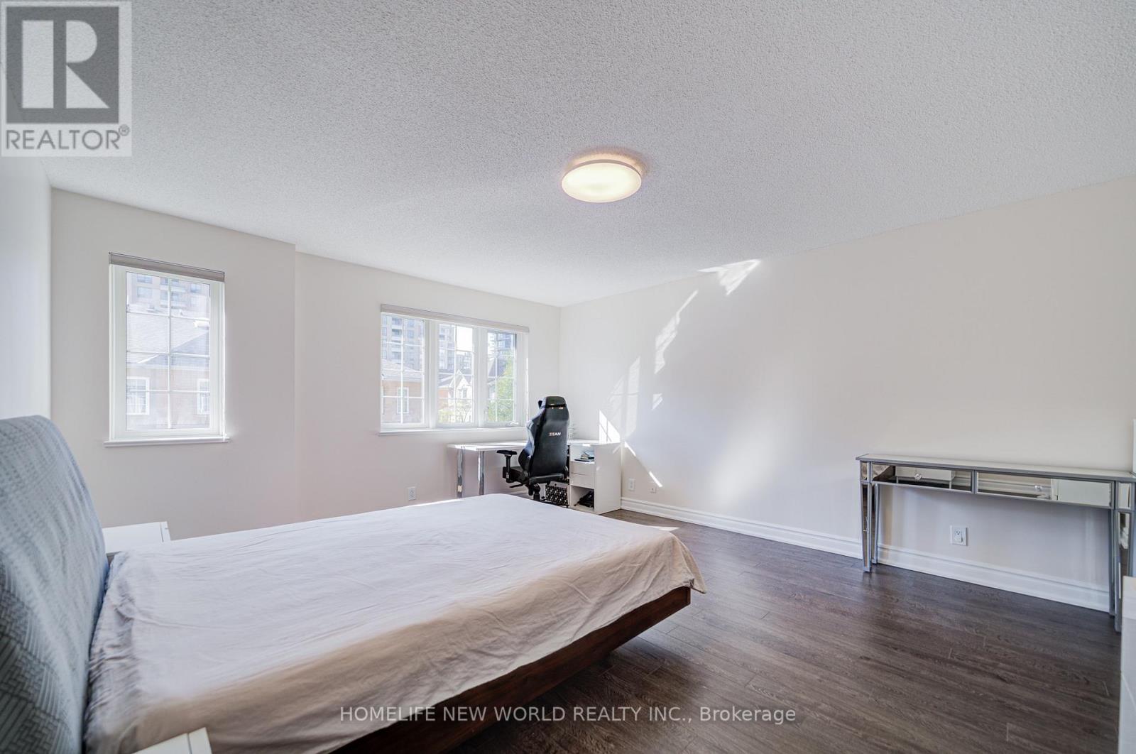 1313 - 28 Sommerset Way, Toronto, Ontario  M2N 6W7 - Photo 42 - C12537572