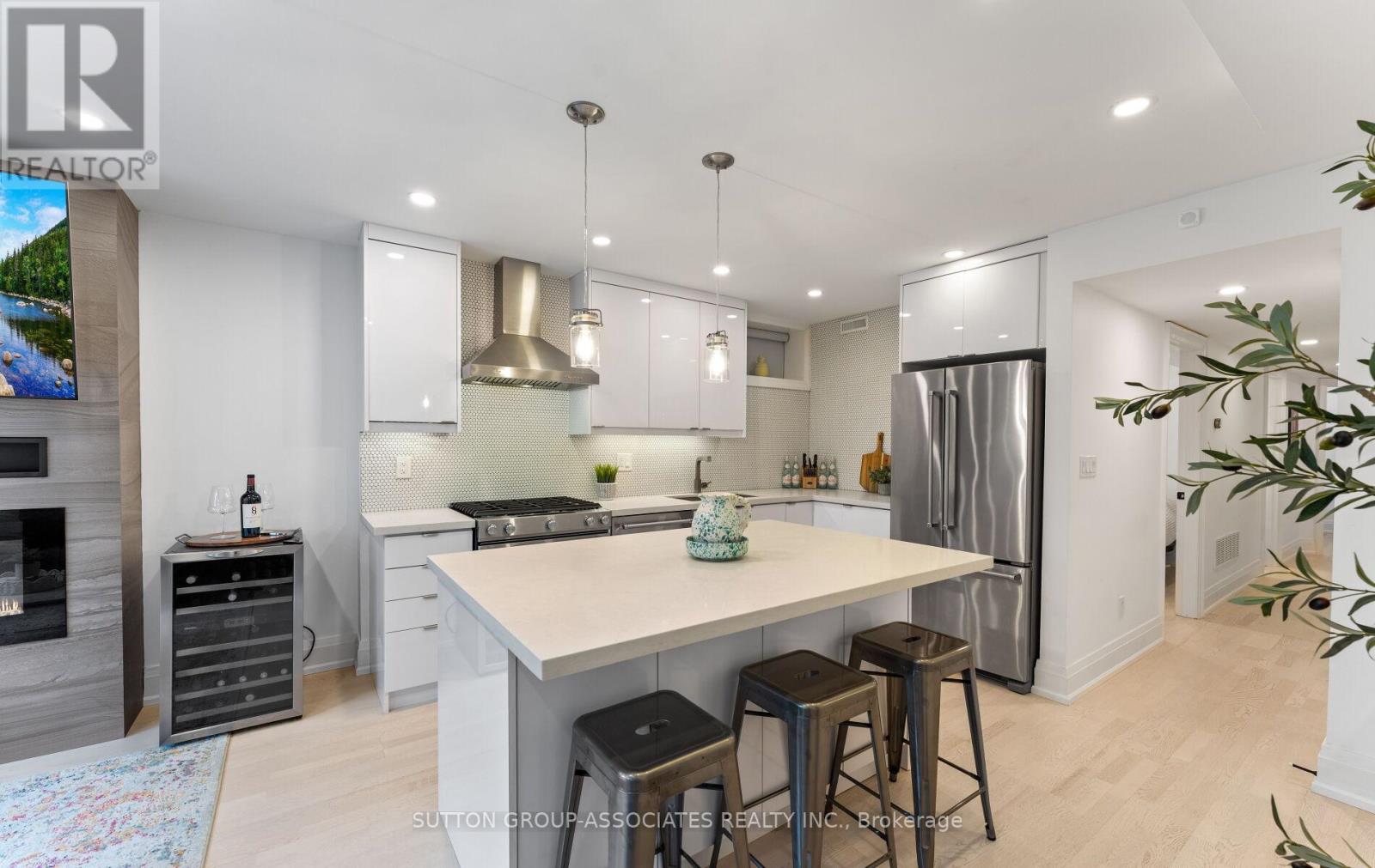 Lower - 689 Manning Avenue, Toronto, Ontario  M6G 2W3 - Photo 15 - C12537578