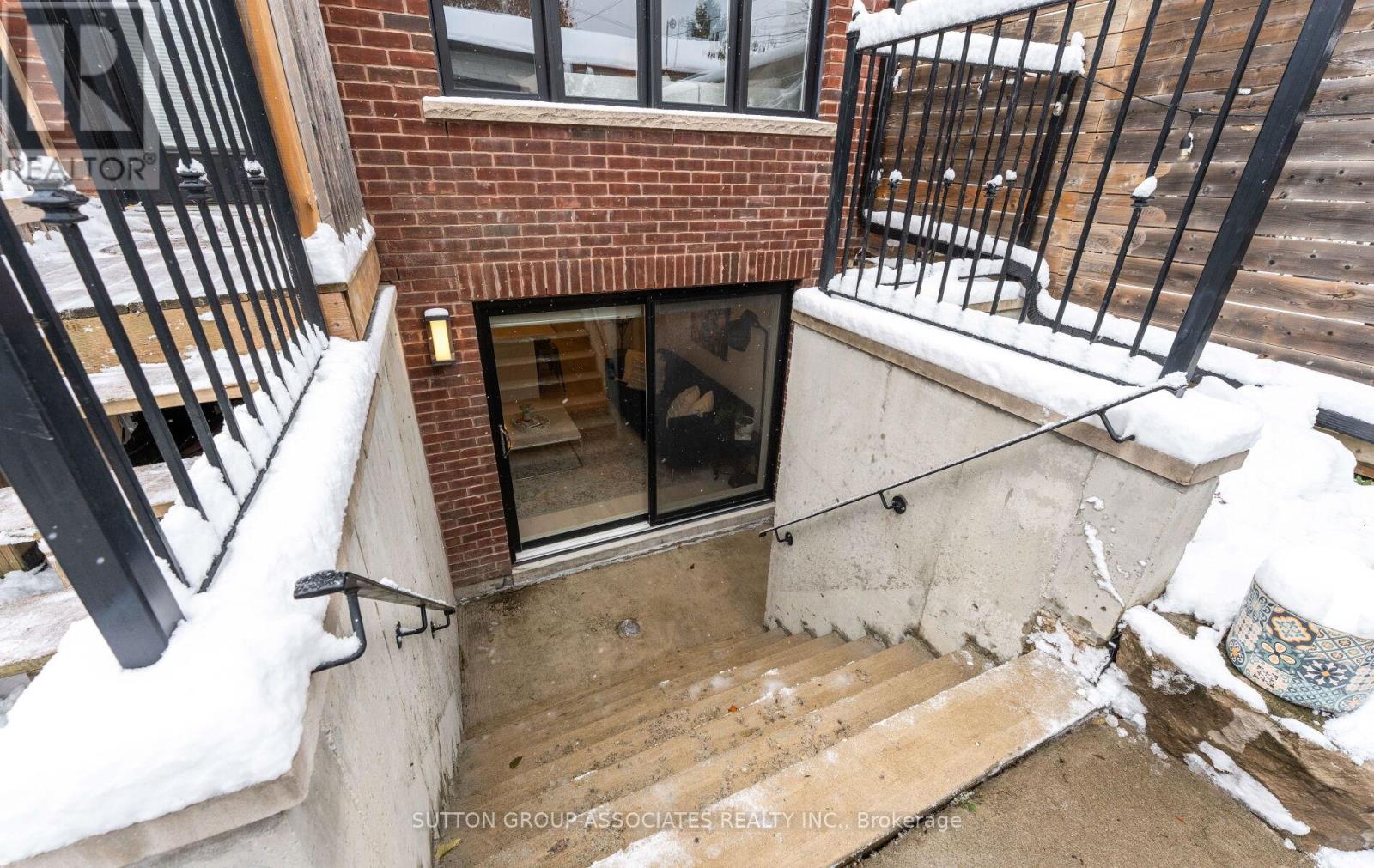 Lower - 689 Manning Avenue, Toronto, Ontario  M6G 2W3 - Photo 27 - C12537578