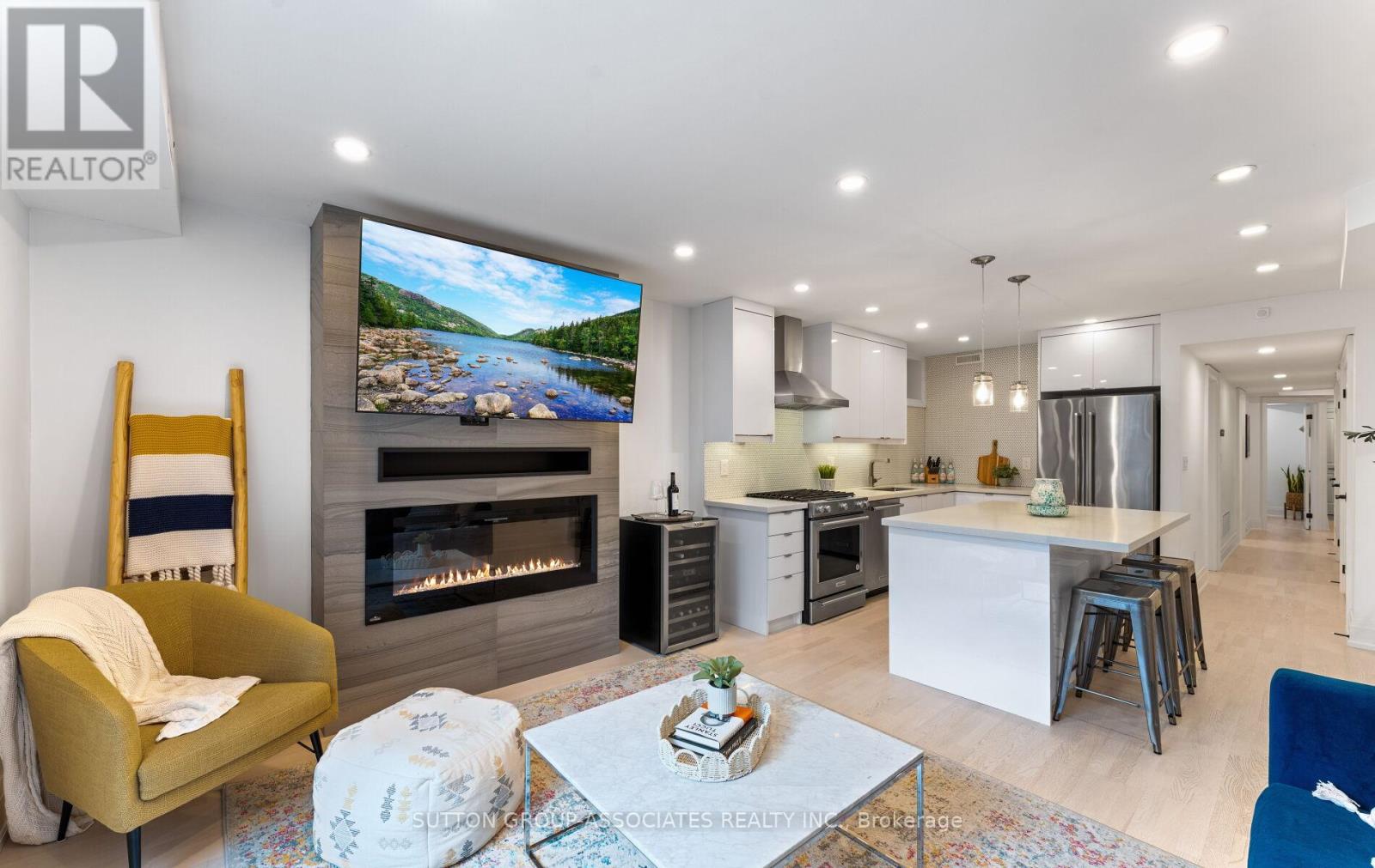 Lower - 689 Manning Avenue, Toronto, Ontario  M6G 2W3 - Photo 9 - C12537578