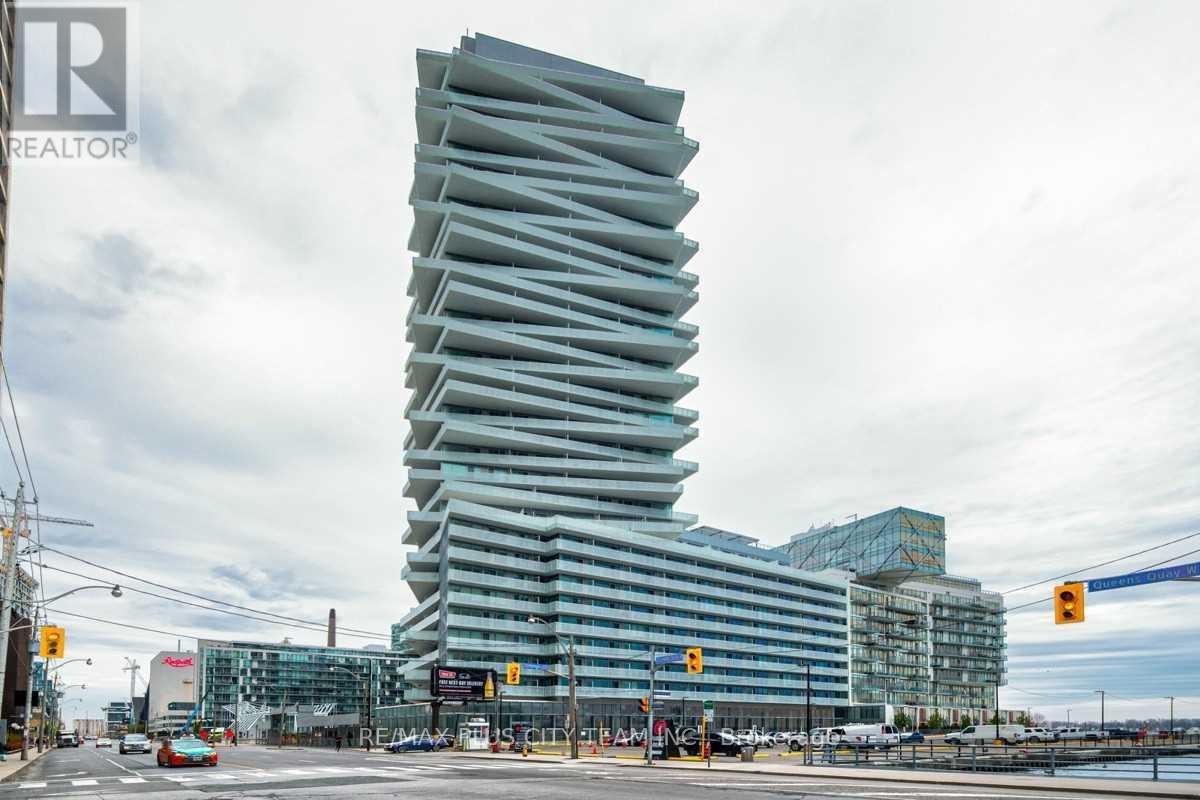822 - 15 Queens Quay E, Toronto, Ontario  M5E 0C5 - Photo 1 - C12537588