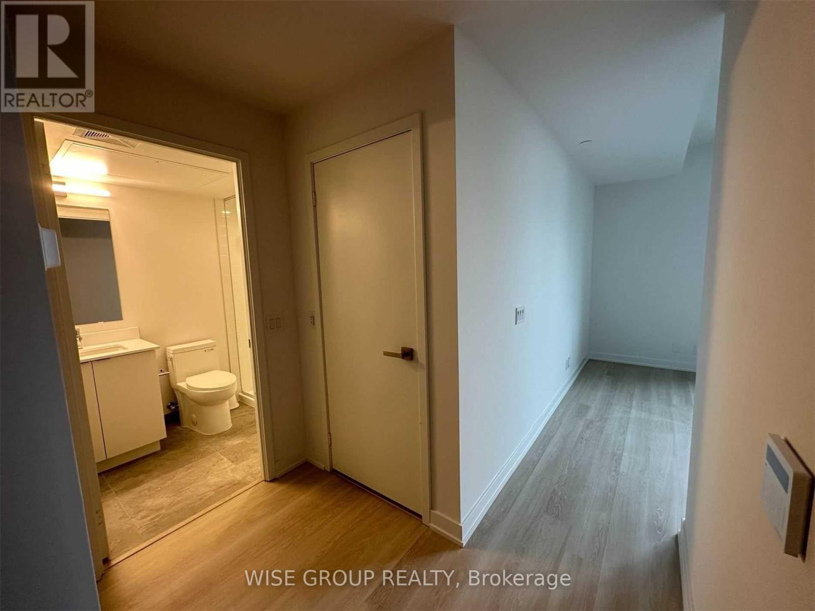 925 - 30 Tretti Way, Toronto, Ontario  M3H 0E3 - Photo 5 - C12537596