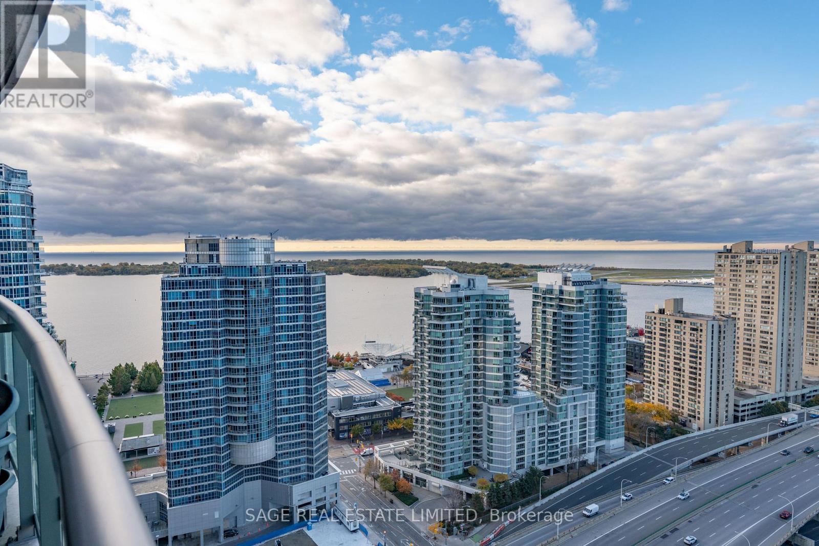 3712 - 19 Grand Trunk Crescent, Toronto, Ontario  M5J 3A3 - Photo 18 - C12537692