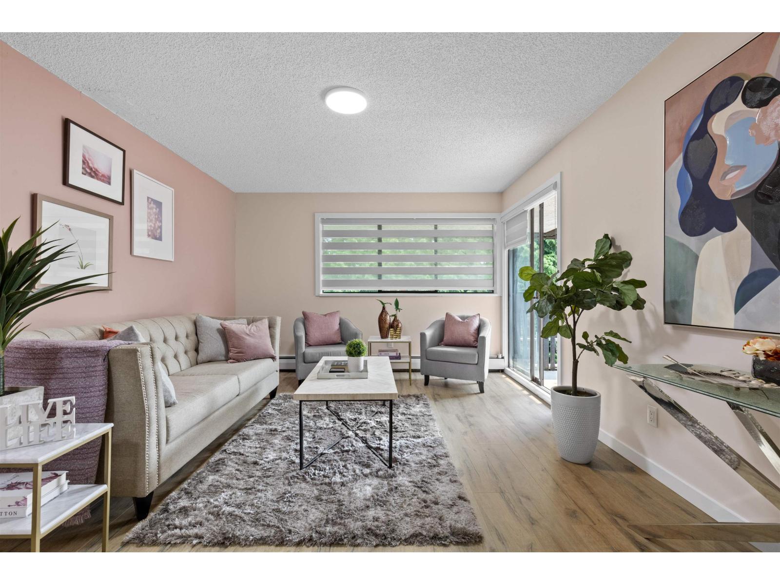 308 1561 VIDAL STREET, White Rock, British Columbia