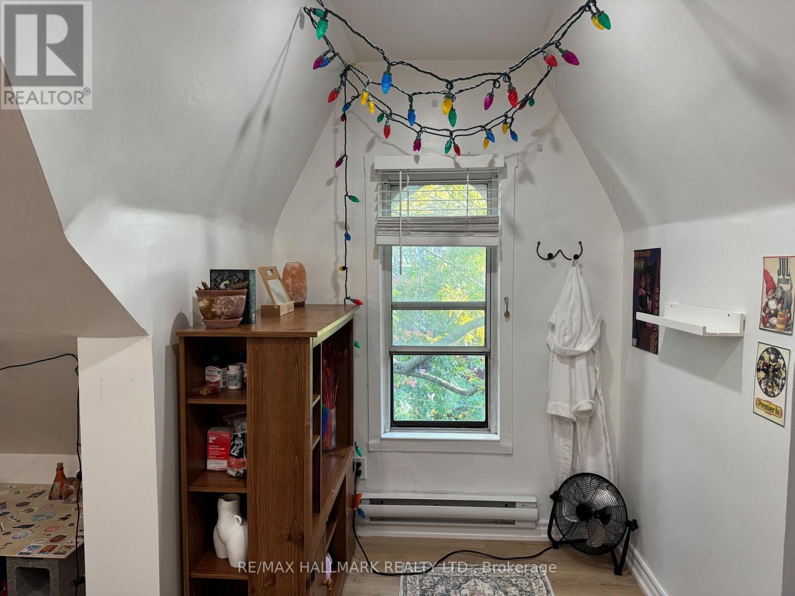 60 First Avenue, Toronto, Ontario  M4M 1W8 - Photo 11 - E12537474