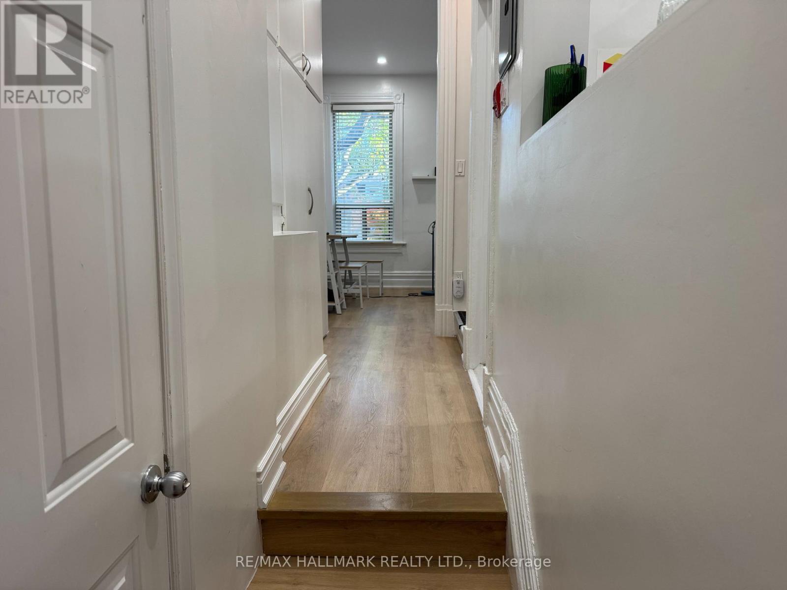 60 First Avenue, Toronto, Ontario  M4M 1W8 - Photo 3 - E12537474