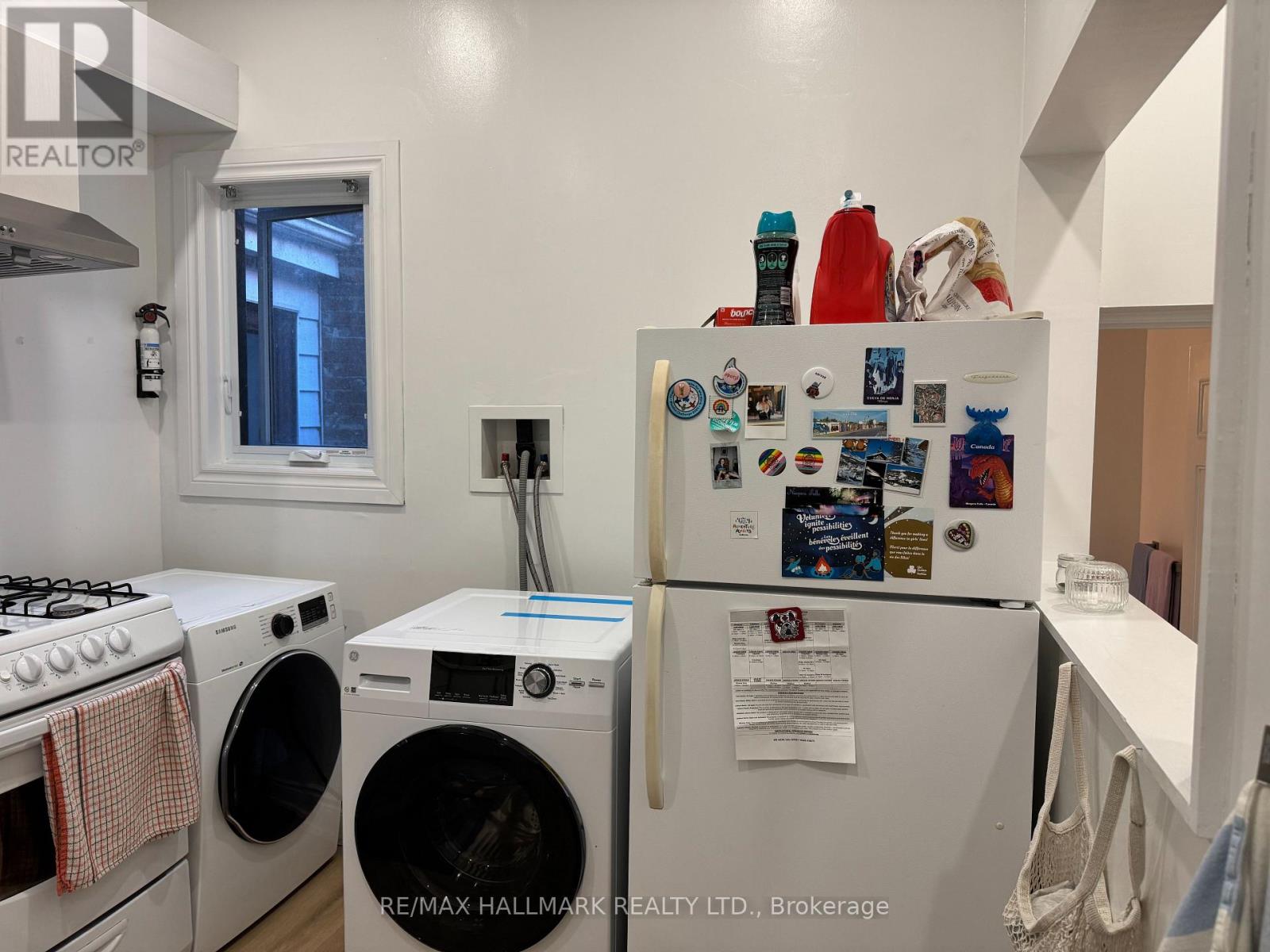 60 First Avenue, Toronto, Ontario  M4M 1W8 - Photo 5 - E12537474