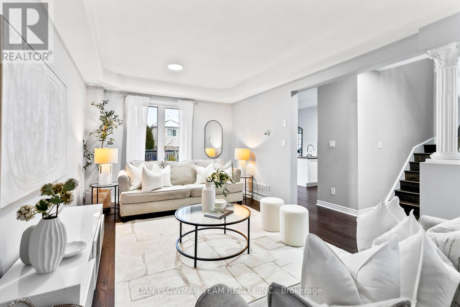 65 Sandford Crescent, Whitby, Ontario L1R 2S1 - Photo 9 - E12537524