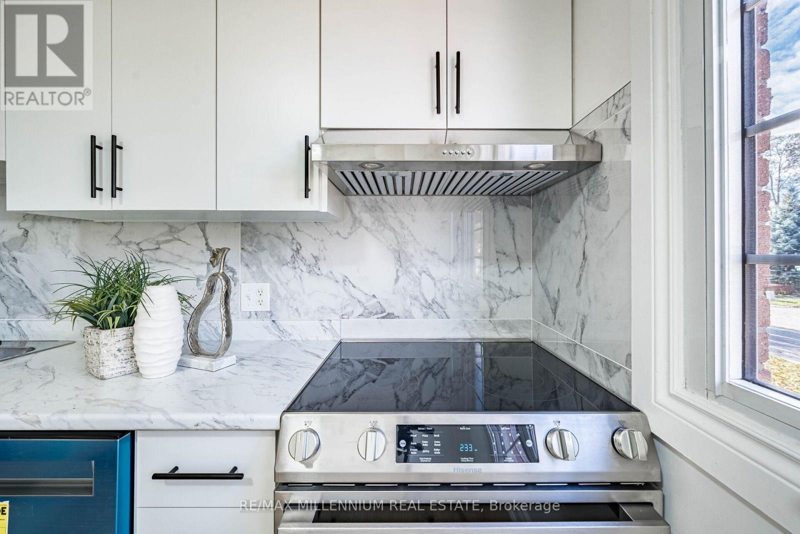 985 Central Park Boulevard N, Oshawa, Ontario  L1G 7A7 - Photo 11 - E12537532