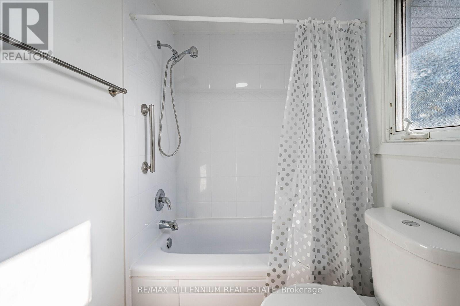 985 Central Park Boulevard N, Oshawa, Ontario  L1G 7A7 - Photo 32 - E12537532