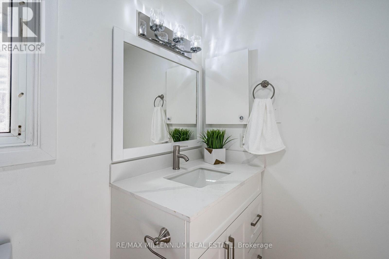 985 Central Park Boulevard N, Oshawa, Ontario  L1G 7A7 - Photo 33 - E12537532