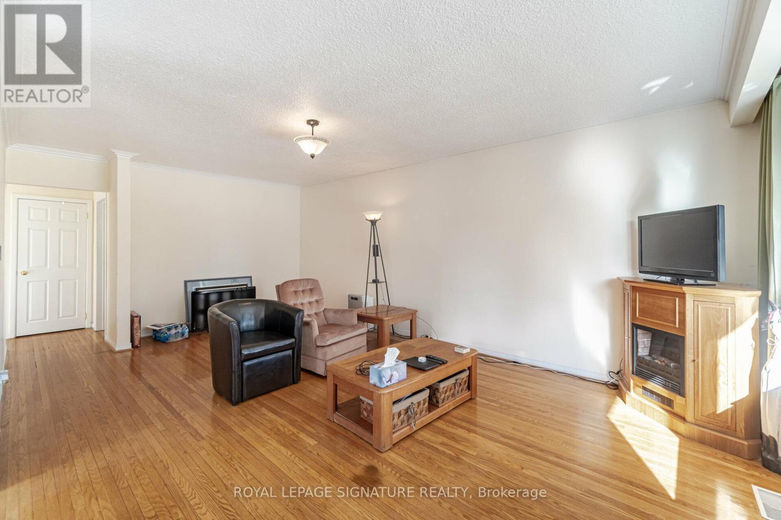 34 Ivan Road, Toronto, Ontario  M1C 1V2 - Photo 12 - E12537568