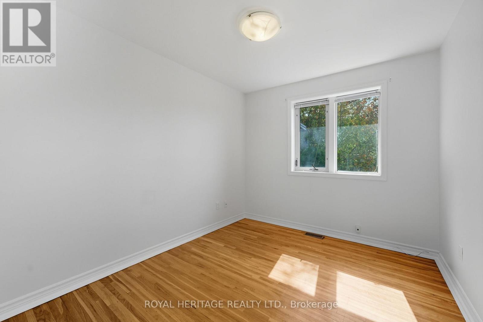 Main - 713 Burns Street W, Whitby, Ontario  L1N 1K5 - Photo 12 - E12537632