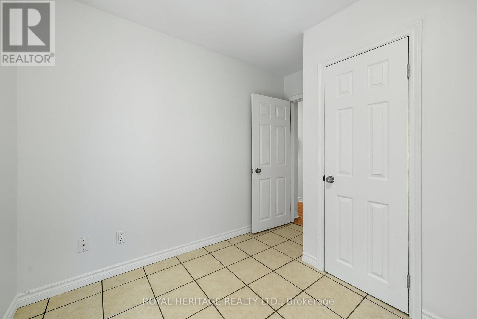 Main - 713 Burns Street W, Whitby, Ontario  L1N 1K5 - Photo 16 - E12537632